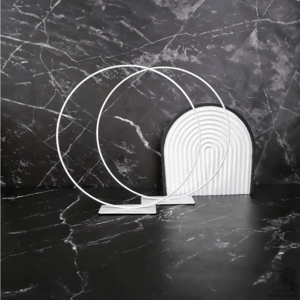 AIRPLANT HOLDER - RING WHITE Zu verkaufen